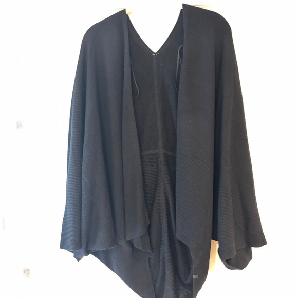 LULULEMON WOMEN'S SIZE SMALL BLACK WRAP KNIT DOLMAN SLEEVES COCOON BACK - Picture 1 of 5